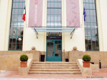 L'ingresso della Biblioteca di Scandicci