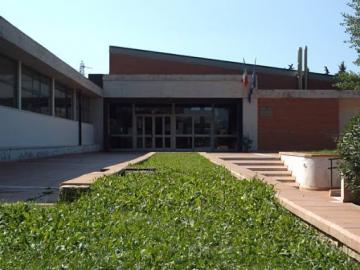 Un'immagine della scuola Sandro Pertini di San Giusto
