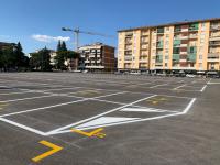 La segnaletica per il mercato e il parcheggio in piazza Togliatti
